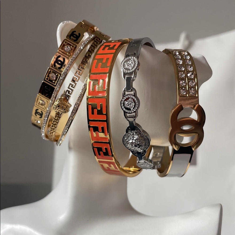 Fashion bangles stainless steel gold plated fit size 6.5-8 - Picture 2 of 5